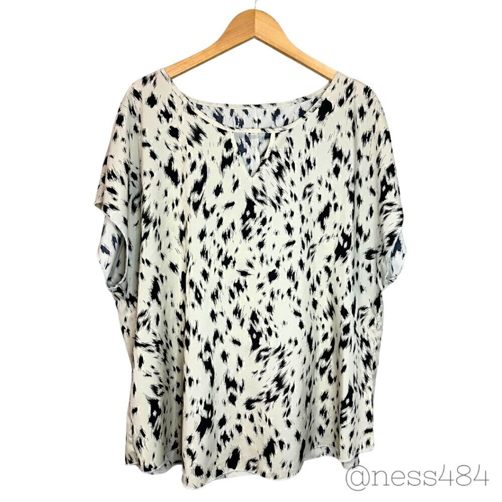 Shein 3xl Black White Abstract Print V-Neck Short Sleeve Top Women